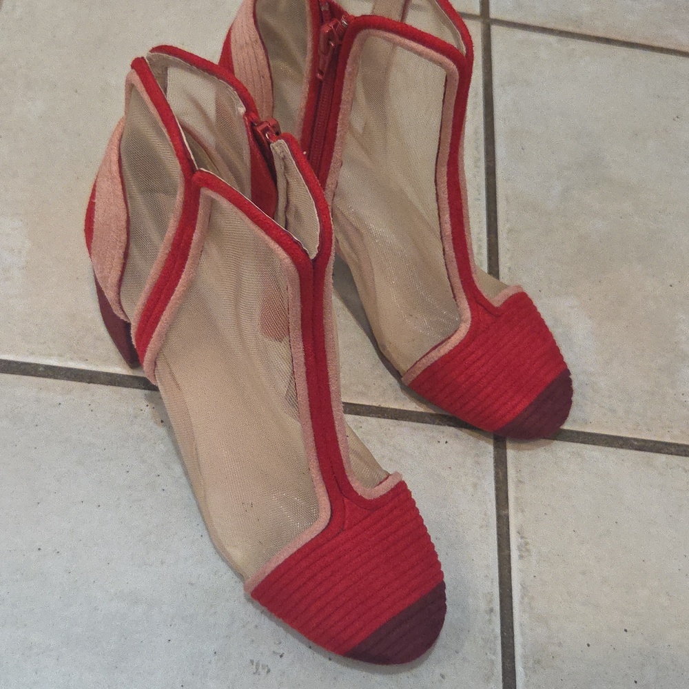 Cecilia New York Neely Boots in Red
